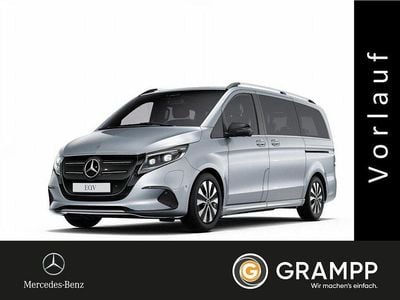 Silber Gebraucht 2025 Mercedes EQV300 Van / Kleinbus | 62.890 €