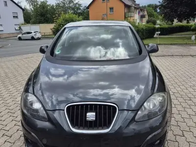 Gebraucht Seat Altea Style 105 PS (77 kW) 2010 Grau Kombi