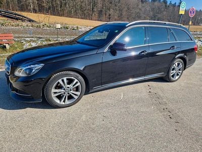 Gebraucht Mercedes E220 Avantgarde 170 PS (125 kW) 2013 Schwarz Kombi
