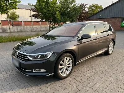 Gebraucht VW Passat Highline 150 PS (110 kW) 2019 Andere farben Kombi