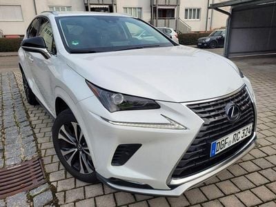 Lexus NX300h