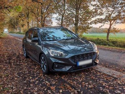 Second-hand Ford Focus ST-Line 155 CP (114 kW) 2020 Argintiu Break