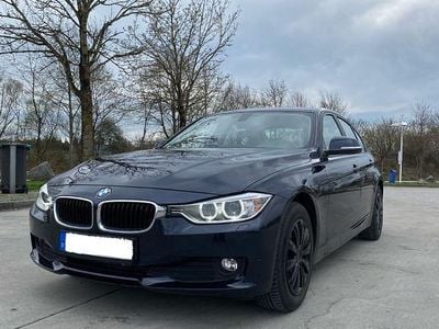 Second-hand BMW 320 Performance 184 CP (135 kW) 2012 Albastru Berlinǎ