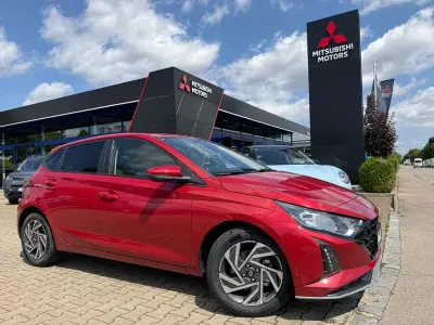 Neu Hyundai i20 90 PS (66 kW) 2026 Rot Kleinwagen
