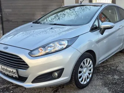 Używany Ford Fiesta Trend 101 KM (74 kW) 2013 Szary Hatchback