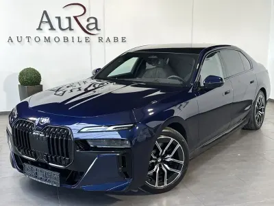 Gebraucht BMW i7 M Sport 400 kW (544 PS) 2024 Tansanitblau ii Limousine