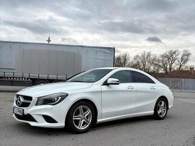 Mercedes CLA200