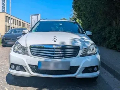Gebraucht Mercedes C200 136 PS (100 kW) 2012 Weiß Kombi