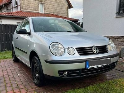 Silber Gebraucht 2002 VW Polo Kleinwagen | 950 € (Guter Preis)