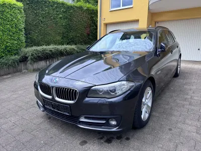 Gebraucht BMW 520 Sport Line 190 PS (139 kW) 2016 Grau Kombi