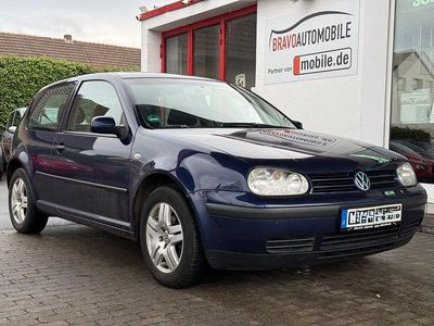 Blau Gebraucht 2002 VW Golf Limousine | 1.499 € (Fairer Preis)