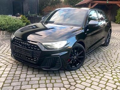 Schwarz Gebraucht 2022 Audi A1 Sportback Black Edition Kleinwagen | 25.500 € (Guter Preis)