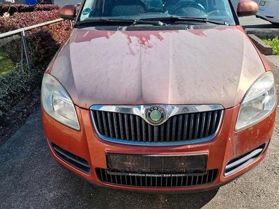Usata Skoda Fabia 70 CV (51 kW) 2008 Arancione Berlina