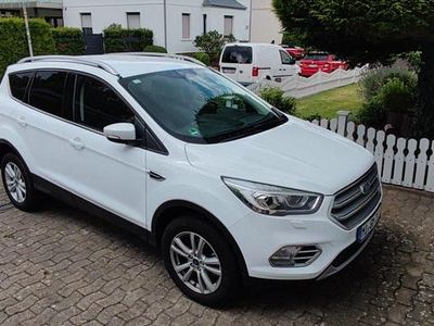 Weiß Gebraucht 2018 Ford Kuga Cool & Connect SUV | 15.000 € (Guter Preis)