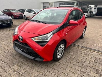 Rot Gebraucht 2021 Toyota Aygo X-play Kleinwagen | 6.995 € (Guter Preis)