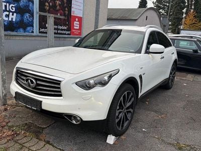 Infiniti QX70