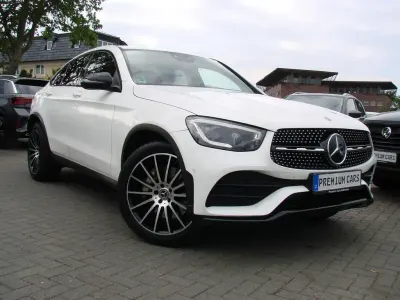 Gebraucht Mercedes GLC300 AMG 245 PS (180 kW) 2021 Polarweiss (metallic) SUV