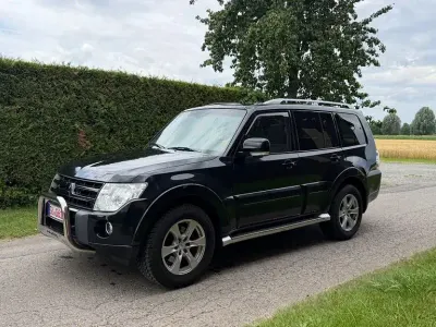 Gebraucht Mitsubishi Pajero Instyle 200 PS (147 kW) 2011 Schwarz SUV
