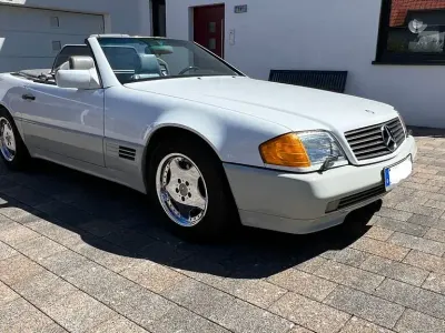 Gebraucht Mercedes SL300 231 PS (169 kW) 1991 Weiß Cabrio