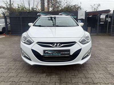 Weiß Gebraucht 2015 Hyundai i40 Edition Kombi | 9.000 € (Fairer Preis)