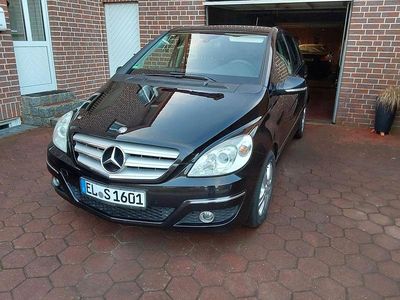 Gebraucht Mercedes B180 109 PS (80 kW) 2008 Schwarz Van / Kleinbus