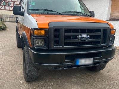 Gebraucht Ford V8 270 PS (198 kW) 2010 Weiß Van / Kleinbus