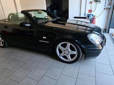 Gebraucht Mercedes SLK200 194 PS (142 kW) 1999 Schwarz Cabrio