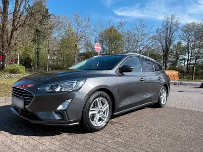 Używany Ford Focus Titanium 120 KM (88 kW) 2021 Szary Kombi