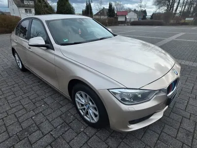 Gebraucht BMW 320 Sport Line 184 PS (135 kW) 2014 Silber Limousine
