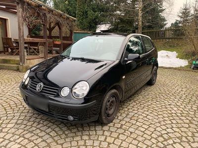 Gebraucht VW Polo 64 PS (47 kW) 2003 Schwarz Kleinwagen