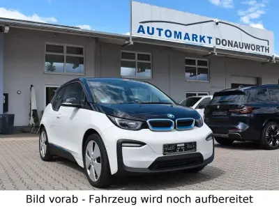 Gebraucht BMW i3 Comfort Edition 125 kW (170 PS) 2022 Weiß Kleinwagen