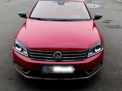 Gebraucht VW Passat 140 PS (102 kW) 2014 Rot Kombi