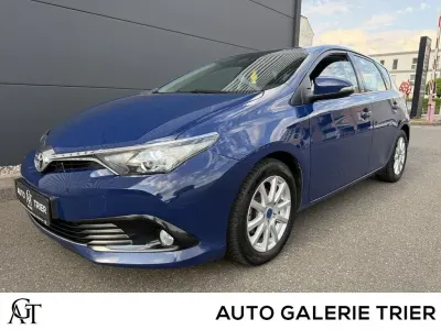 Gebraucht Toyota Auris Edition-S 111 PS (81 kW) 2016 Dark blue solid blue (blau) Limousine