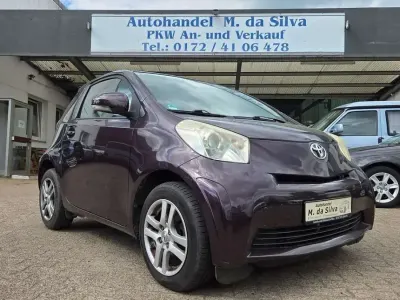 Second-hand Toyota iQ 68 CP (50 kW) 2009 Deep amethyst mica metallic Hatchback