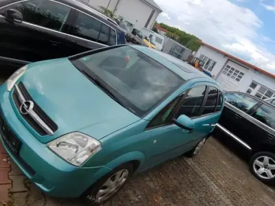 Gebraucht Opel Meriva 100 PS (73 kW) 2004 Andere farben Van / Kleinbus