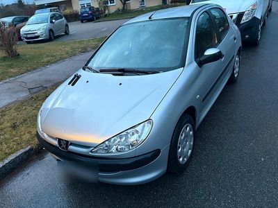 Usata Peugeot 206 74 CV (54 kW) 2008 Argento Utilitaria