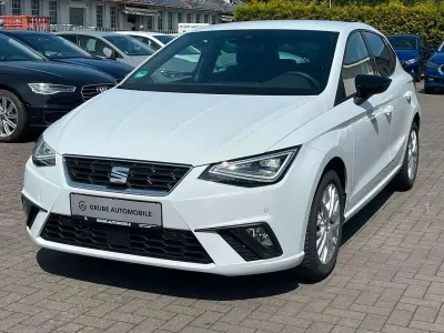 Gebraucht Seat Ibiza FR 150 PS (110 kW) 2025 "nevada" weiss Kleinwagen
