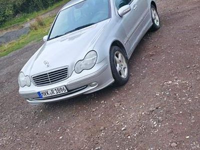 Mercedes C220