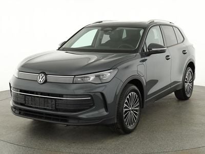 Delfingrau metallic Neu 2025 VW Tiguan Life SUV | 47.995 € (Superpreis)