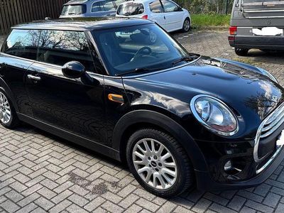 Usado Mini ONE 102 HP (75 kW) 2016 Preto Citadino