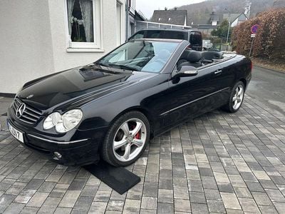 Gebraucht Mercedes CLK200 Avantgarde 163 PS (119 kW) 2004 Schwarz Cabrio