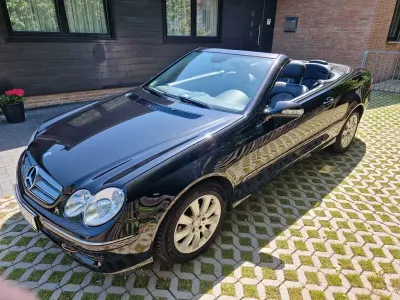 Gebraucht Mercedes CLK280 Elegance 231 PS (169 kW) 2008 Schwarz Cabrio