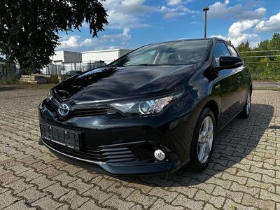Toyota Auris Hybrid