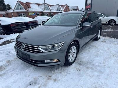 Grau Gebraucht 2017 VW Passat Kombi | 12.999 € (Guter Preis)