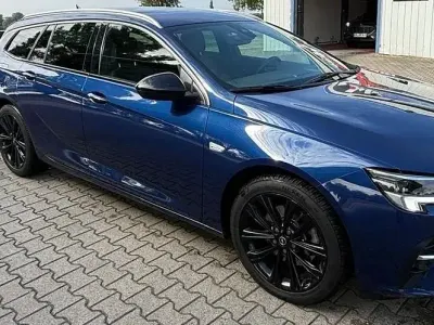 Gebraucht Opel Insignia Elegance 174 PS (127 kW) 2021 Blau Kombi