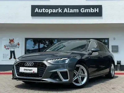 Gebraucht Audi A4 S-Line 204 PS (150 kW) 2022 Grau Limousine
