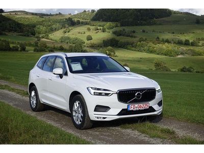 Gebraucht Volvo XC60 Momentum 190 PS (139 kW) 2018 Weiss SUV