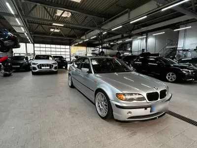 Używany BMW 320 M Performance 170 KM (125 kW) 2005 Srebrny Sedan/Limuzyna