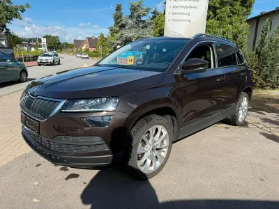 Gebraucht Skoda Karoq Style 150 PS (110 kW) 2019 Magneticbraunperleffekt SUV