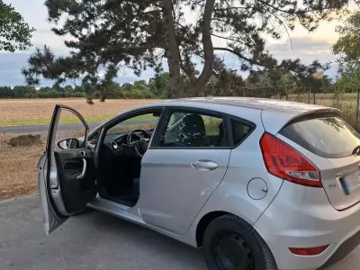 Gebraucht Ford Focus 69 PS (50 kW) 2012 Grau Kombi